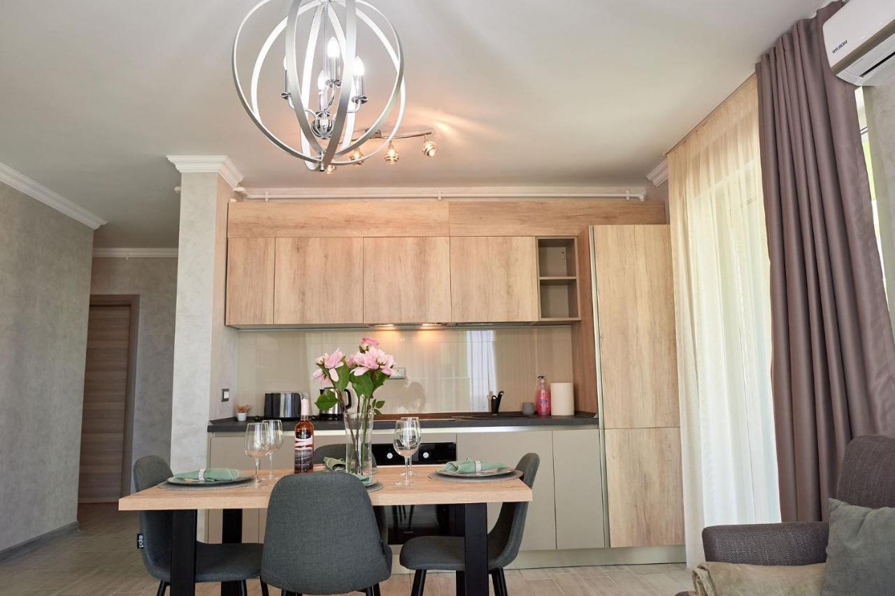 Berlin Luxury Apartment Spa N Pool Beach Resort Năvodari Zewnętrze zdjęcie